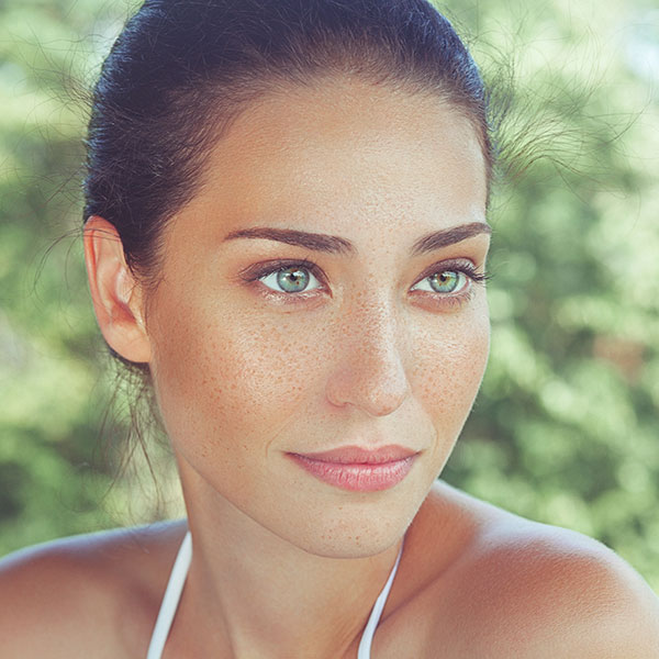 pretty woman with green eyes